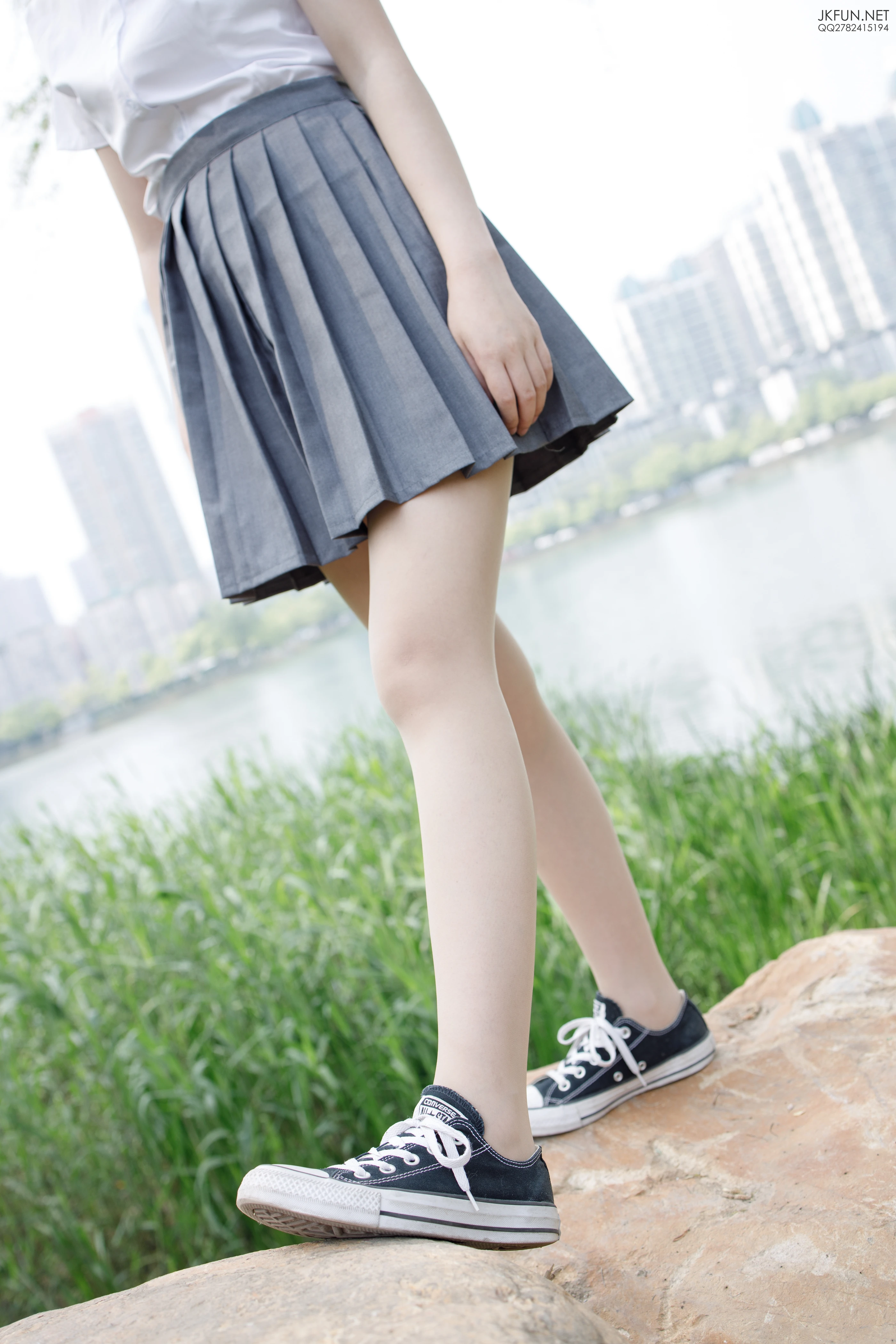 森萝财团 [JKFUN-005] 卉子 10D肉丝 [116P 1V]插图5